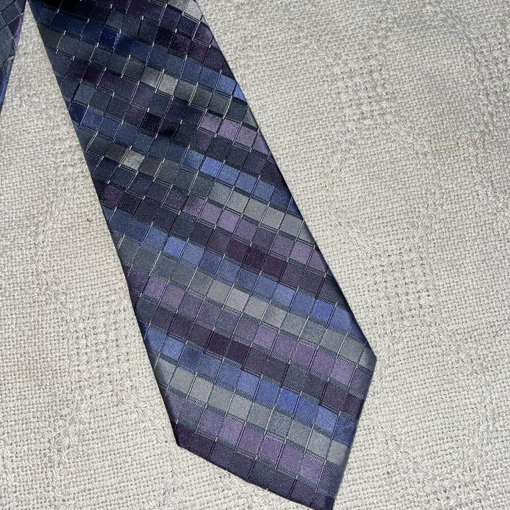 Calvin Klein Men’s Dress Tie Sz 23” 3.5” Blue Geometric Extra Long Business NWT